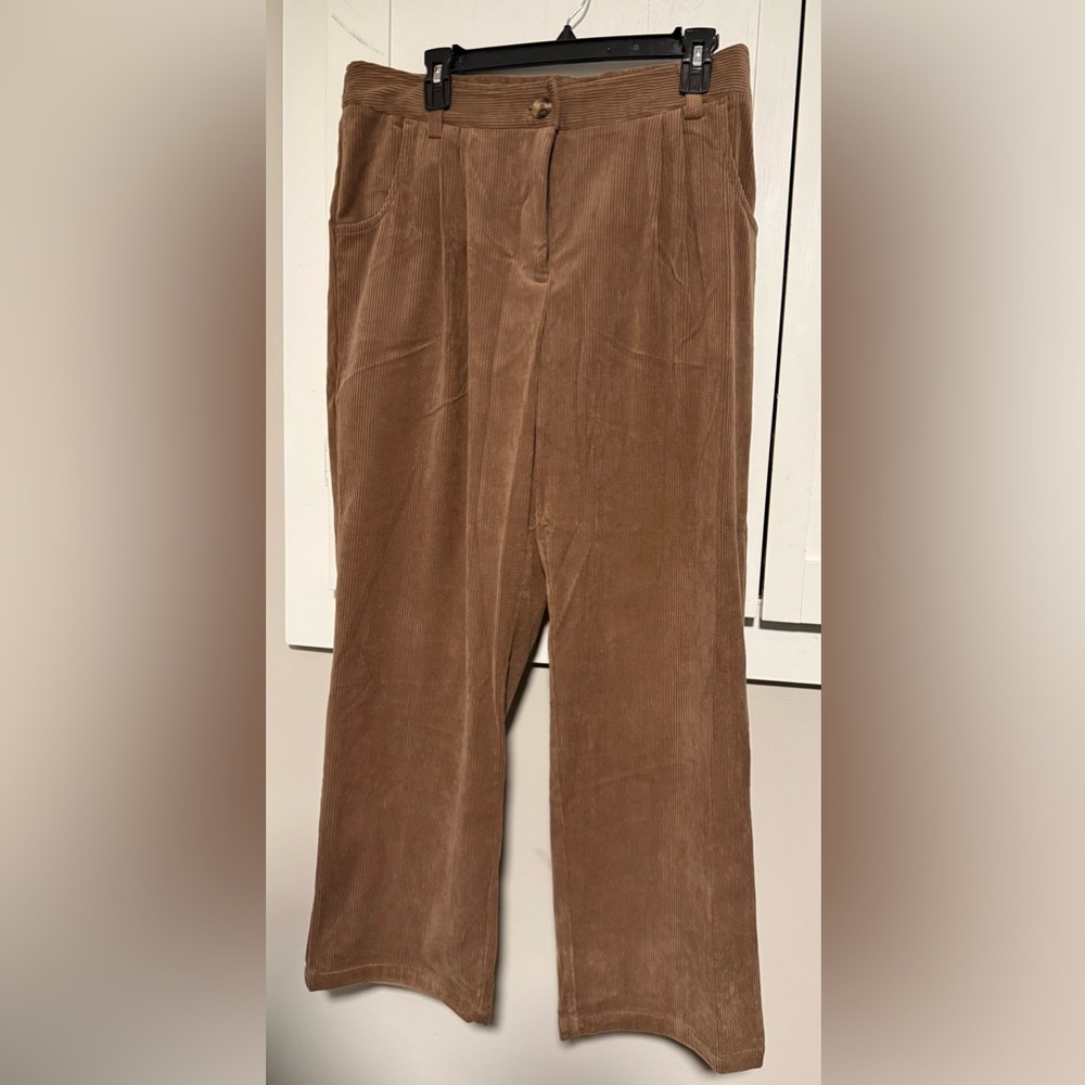 HALARA Women's Tan Corduroy Trousers - Picture 7 of 7